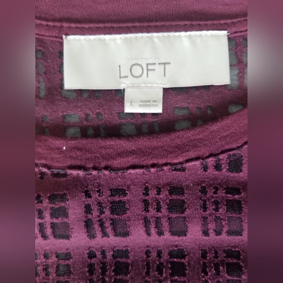 LOFT Burgandy Short Sleeve Shirt Size L - Picture 4 of 5